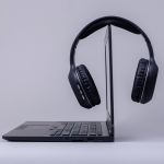 Безжични слушалки с микрофон Forever BTH-505 on-ear, черни Безжични слушалки с микрофон Forever BTH-505 on-ear, черни