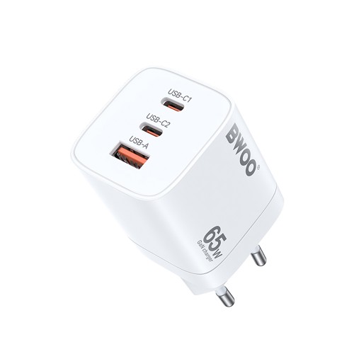 Мрежово зарядно устройство BWOO CDA147PD GAN wall charger 65W 2x USB-C port + USB-A white Мрежово зарядно устройство BWOO CDA147PD GAN wall charger 65W 2x USB-C port + USB-A white